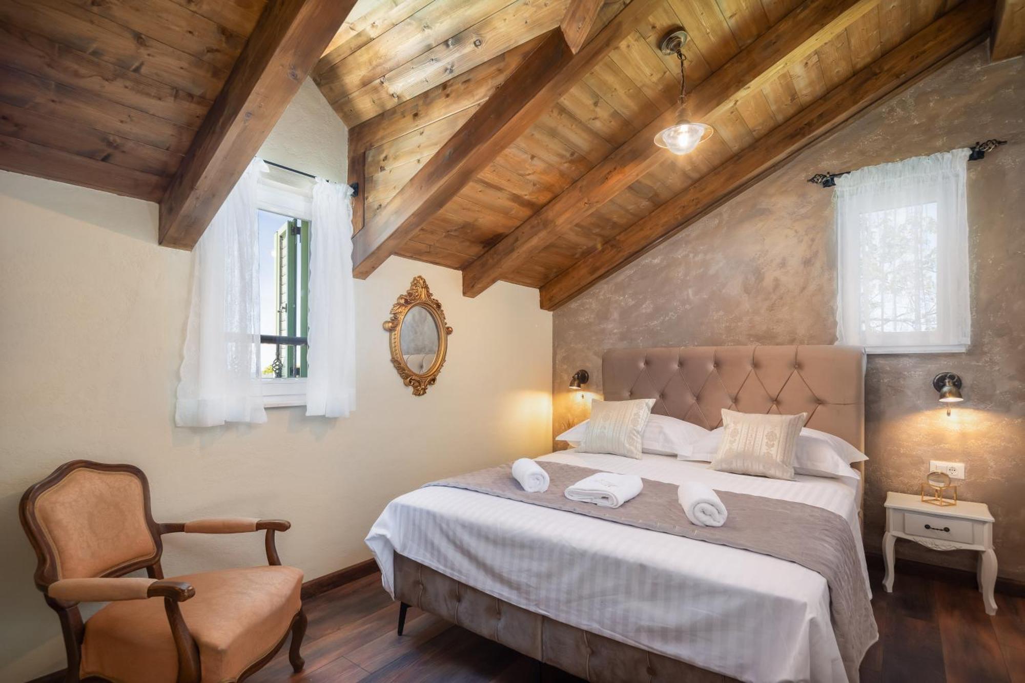 Villa Cavalleria Rusticana With Heated Pool And Vineyard Blizna Donja