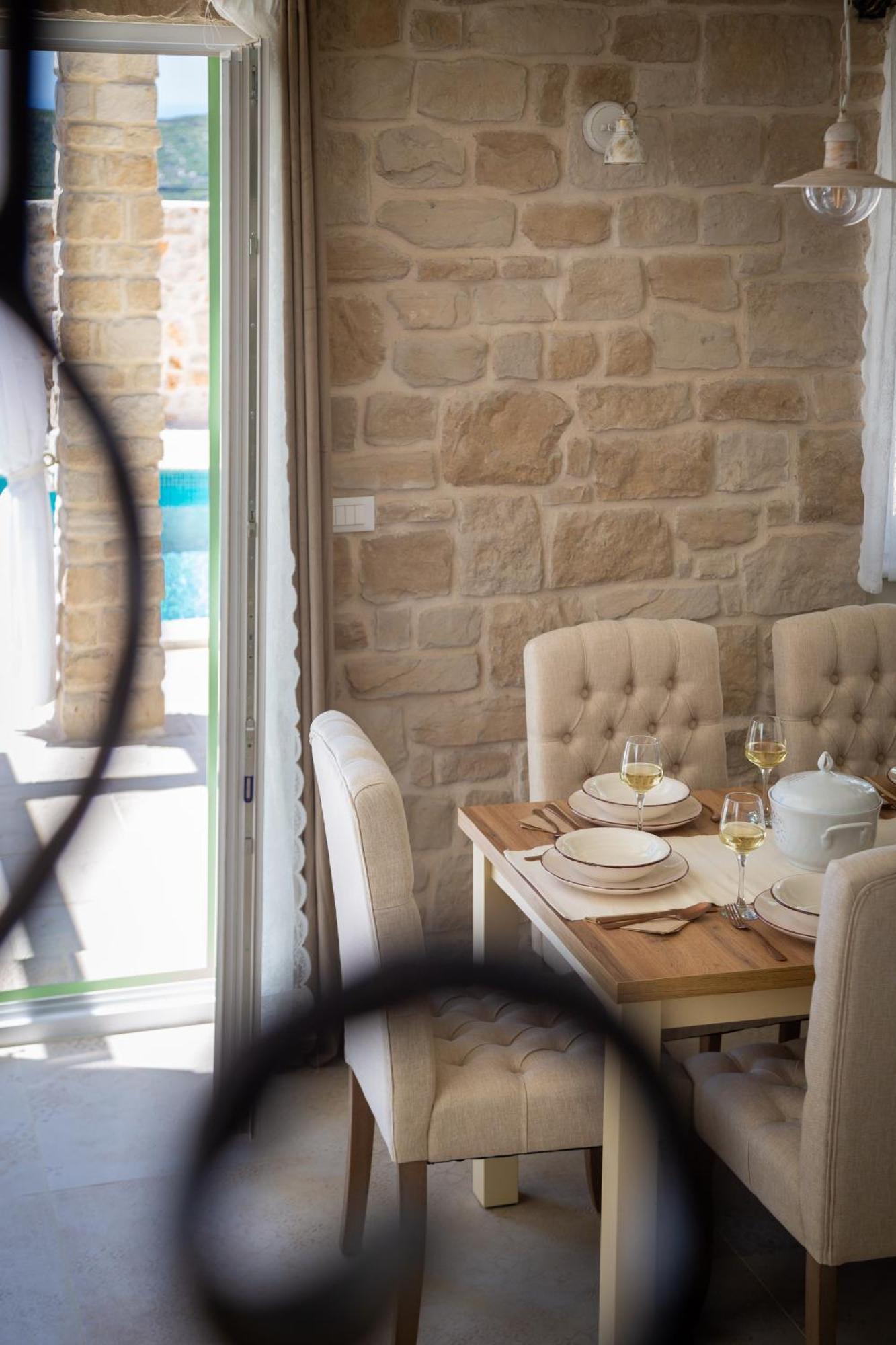 Villa Cavalleria Rusticana With Heated Pool And Vineyard Blizna Donja