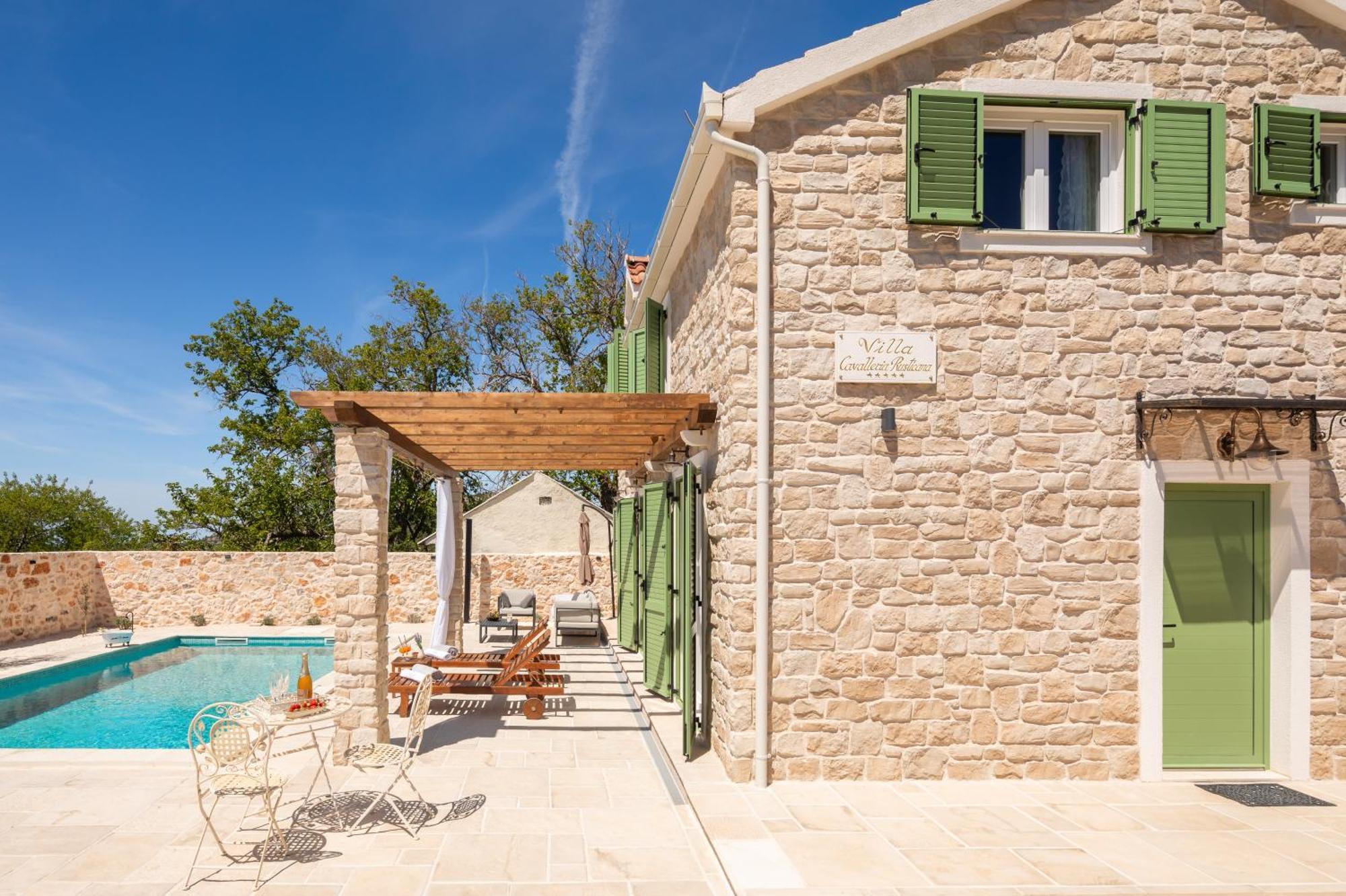 Cavalleria Rusticana With Heated Pool And Vineyard